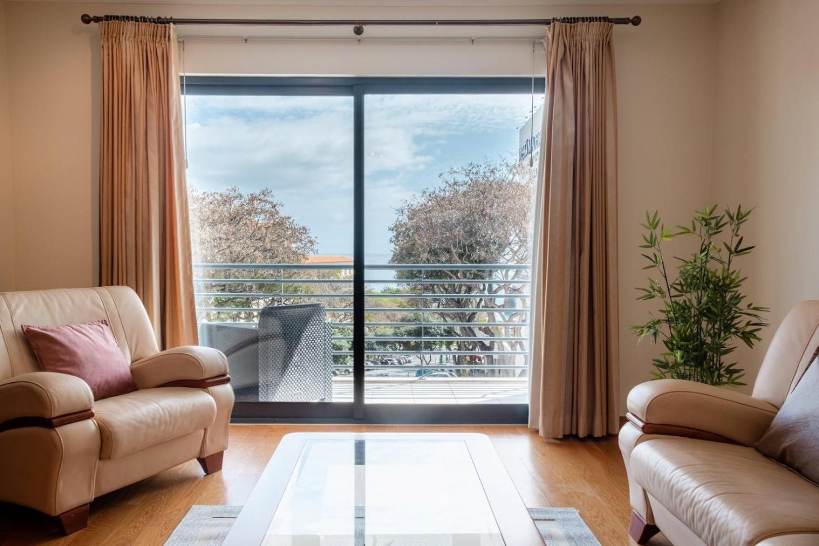 Appartement Guestready - Lido View Near The Beach à Funchal  Extérieur photo